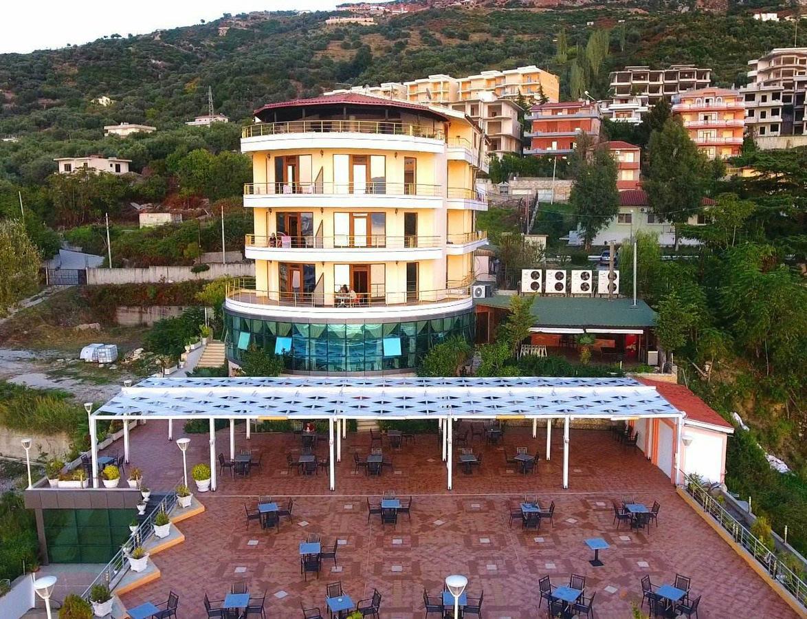 Monte-Carlo Hotel Вльора Екстер'єр фото