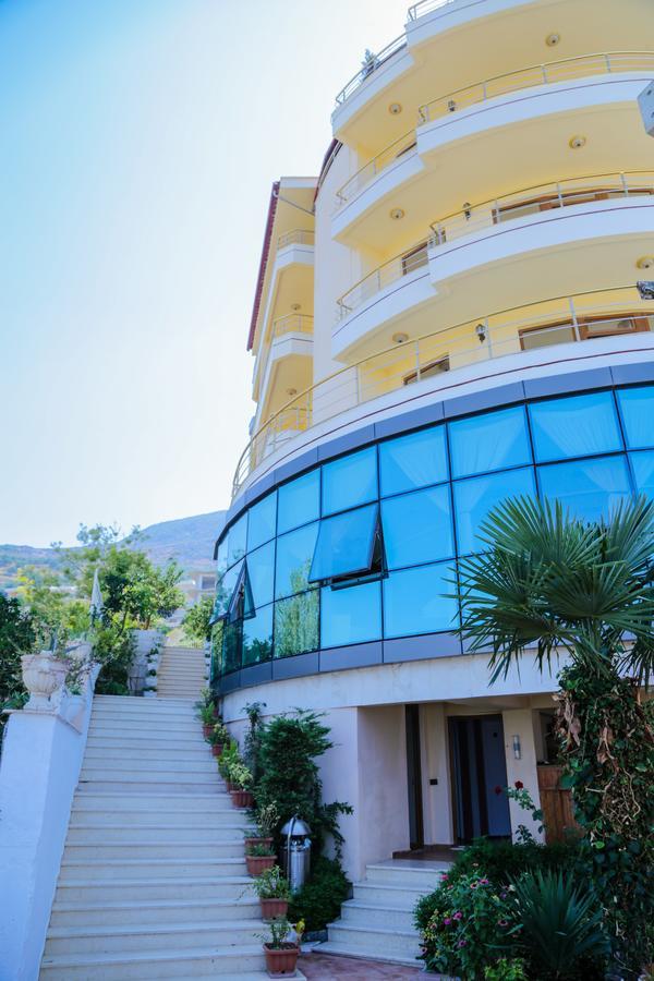 Monte-Carlo Hotel Вльора Екстер'єр фото